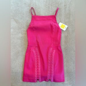 NOAM Women’s NWT Mini Dress. Pink size Small